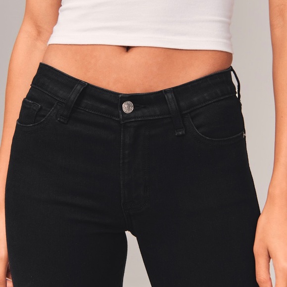 Abercrombie in Finch Mid Rise Super Skinny Jeans - Picture 5 of 12